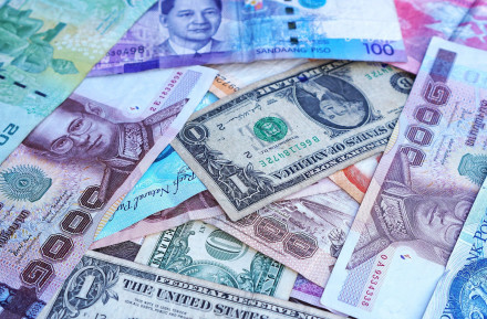 В ВТБ сообщили о желании россиян избавится от валюты